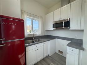 209 N Serrano Ave - Photo 1 of 1