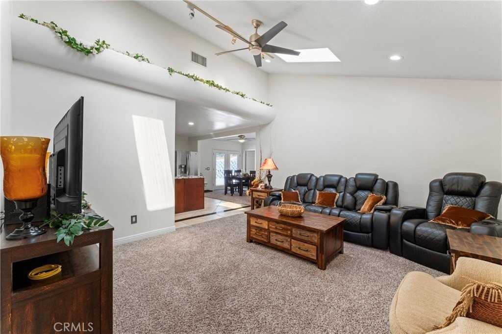 27932 Calypso Ln - Photo 5 of 44