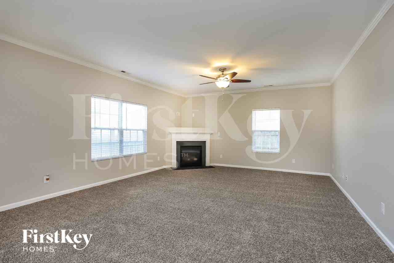 5921 Sandpiper Farm Ln - Photo 4 of 16