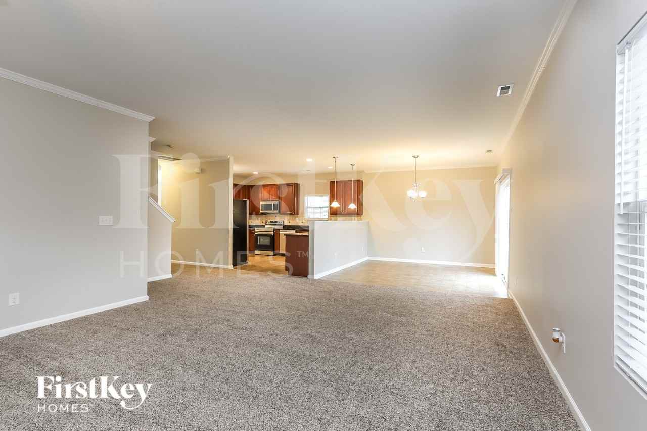 5921 Sandpiper Farm Ln - Photo 5 of 16