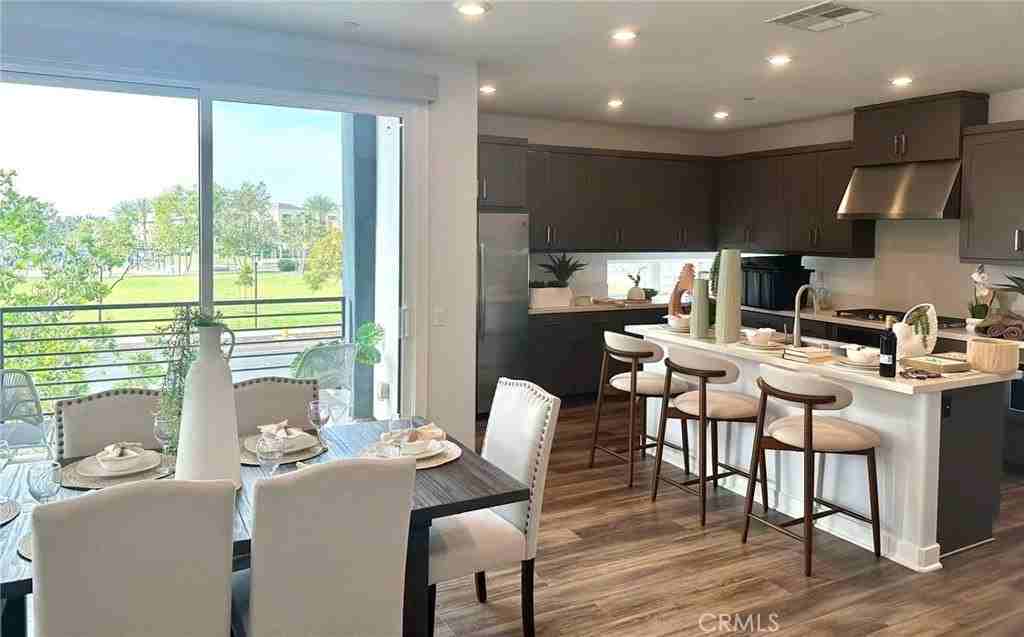 430 Transport - Photo 3 of 20