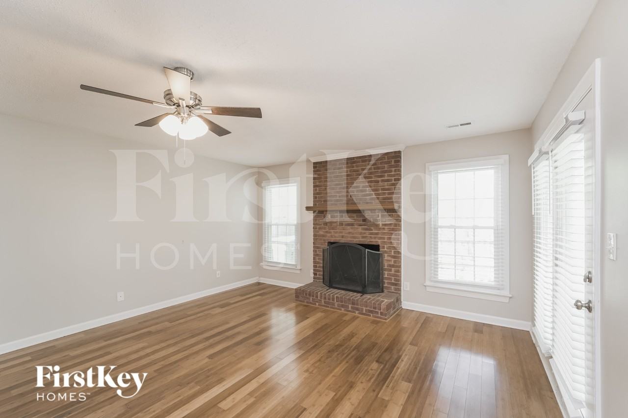 13408 Kintyre Ct - Photo 3 of 16