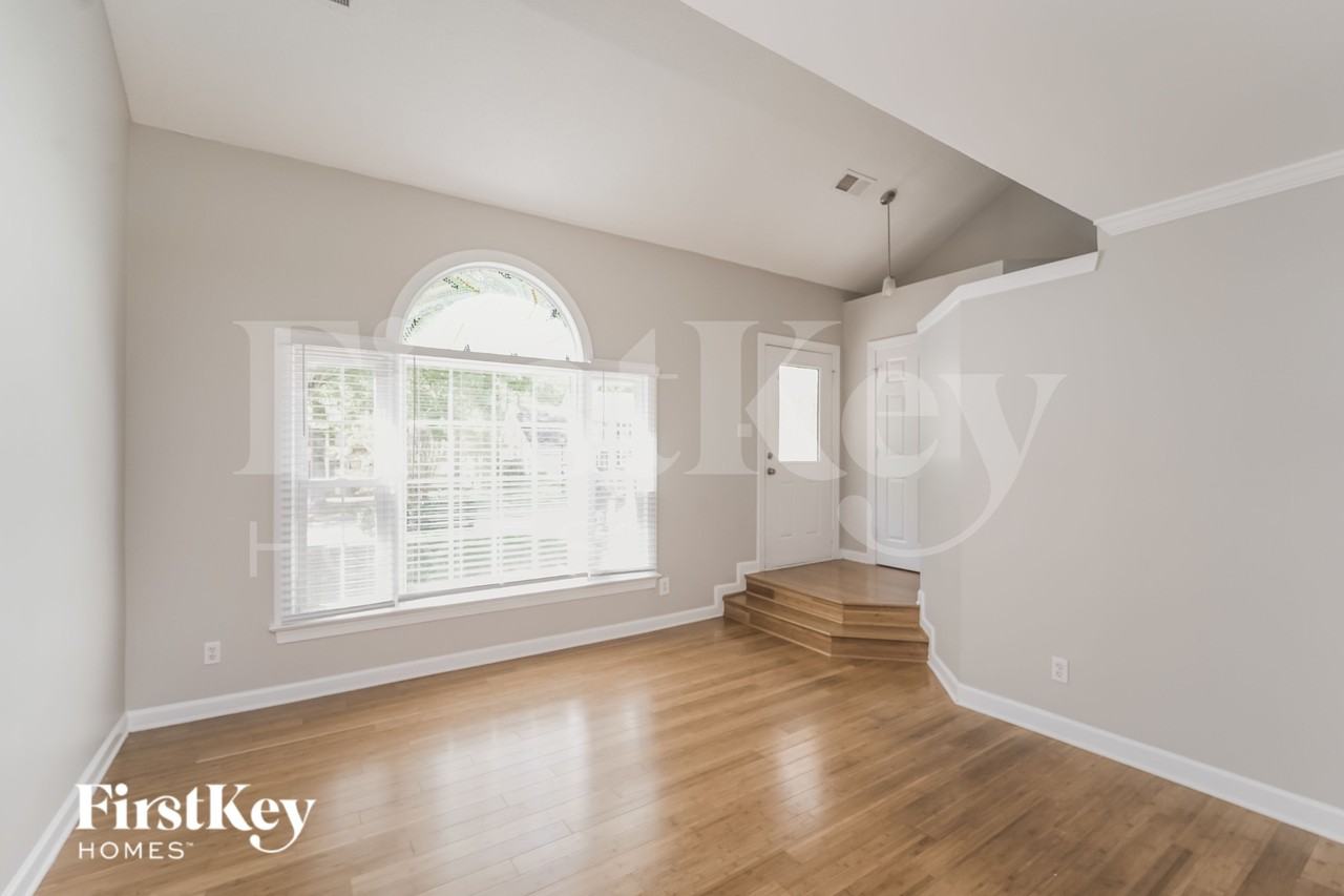 13408 Kintyre Ct - Photo 5 of 16