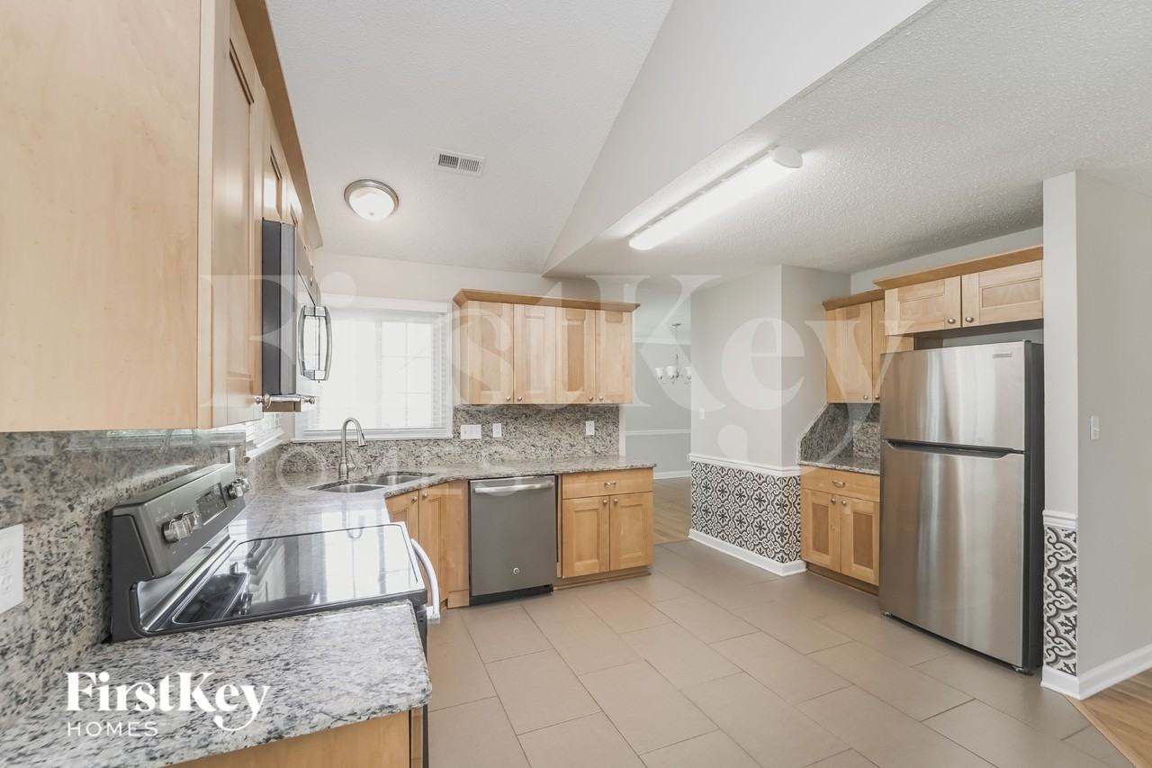 13408 Kintyre Ct - Photo 7 of 16