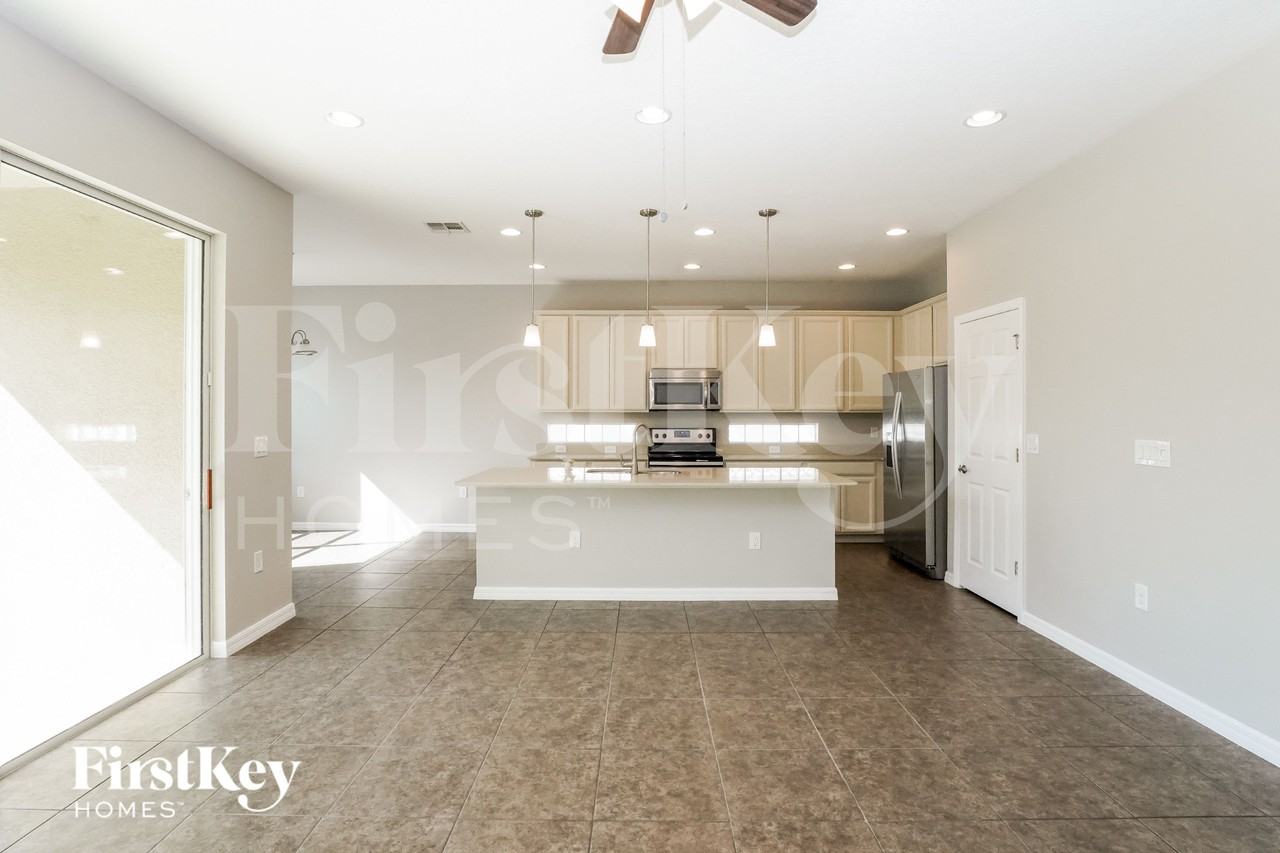 1735 Boat Launch Rd - Photo 4 of 15