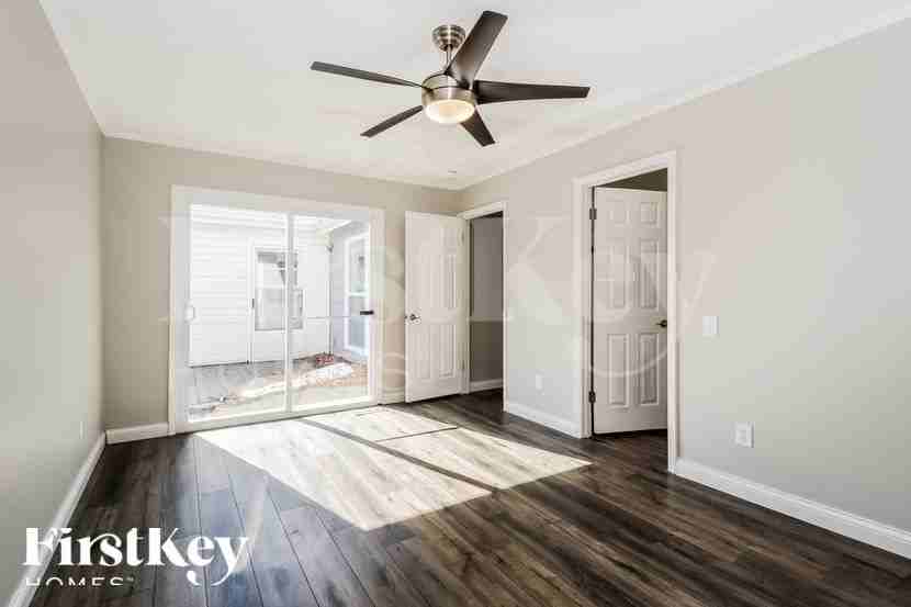 11814 Featherwood Dr - Photo 7 of 15