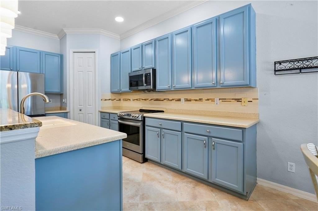 6522 Waverly Green Way - Photo 6 of 30