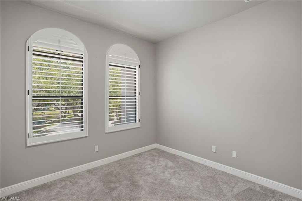 27024 Adriana Cir Apt 201 - Photo 6 of 17