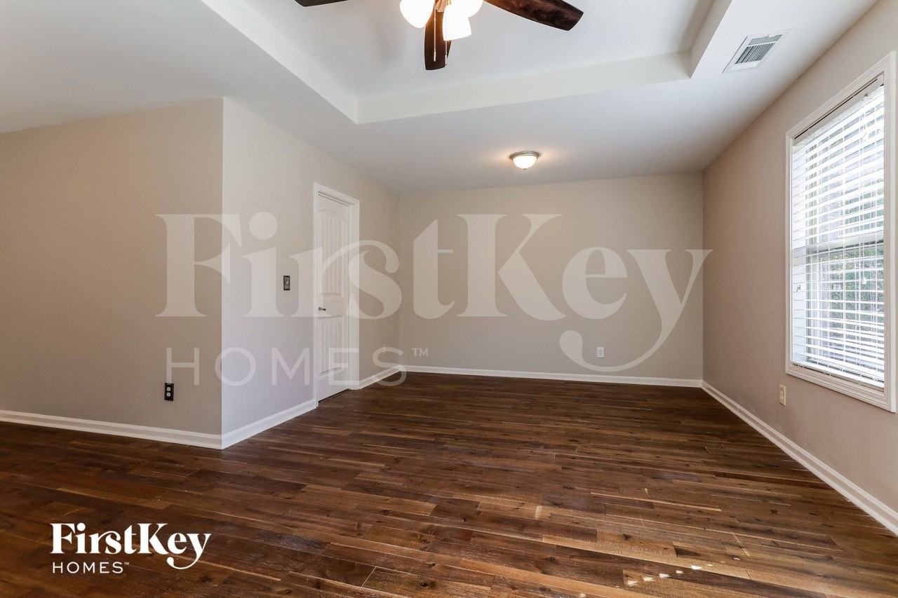 1312 Thomas Daniel Way - Photo 7 of 15