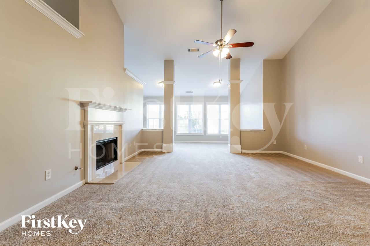 2868 Merrion Park Ln - Photo 2 of 18