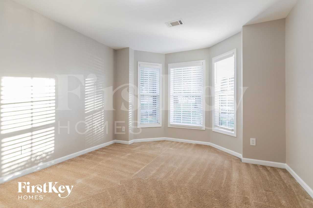 2868 Merrion Park Ln - Photo 7 of 18