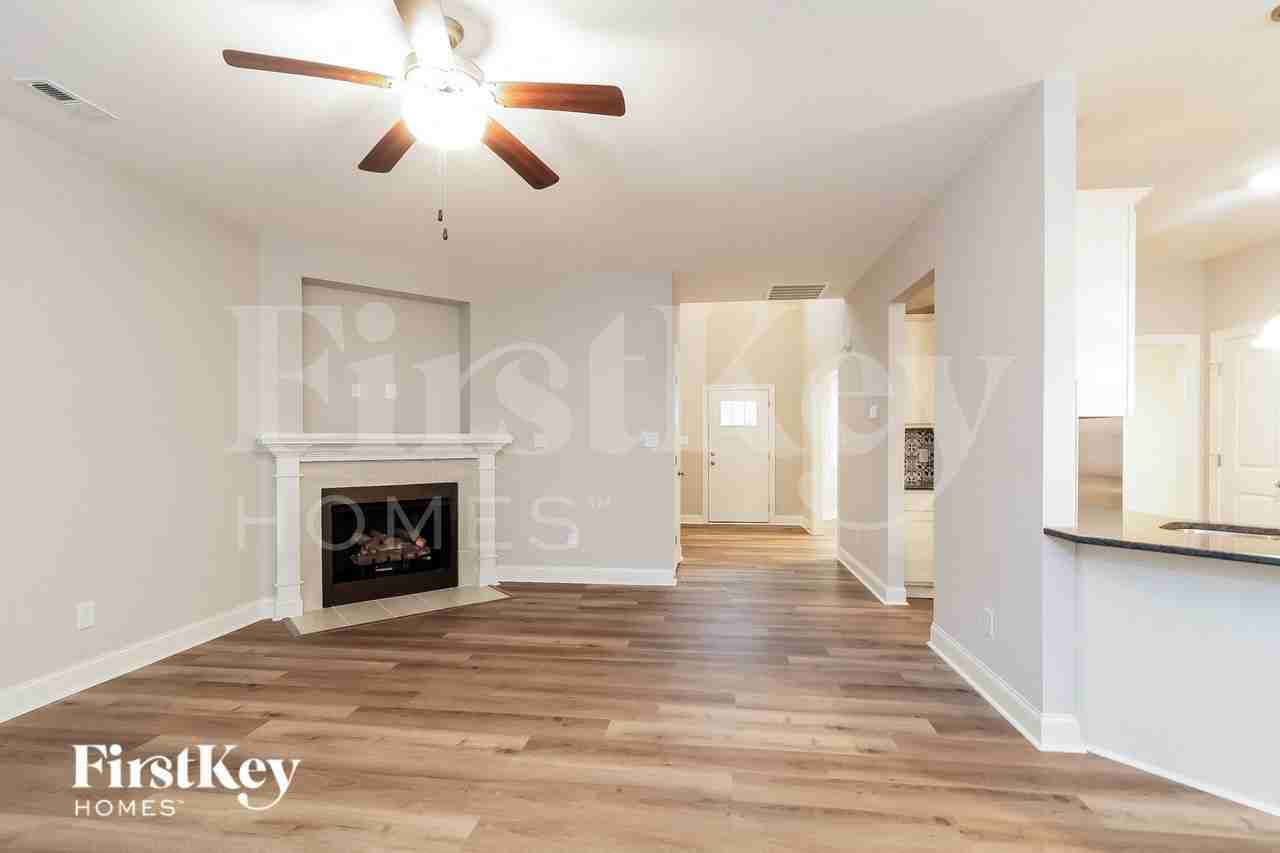 116 Unique Pl - Photo 2 of 15