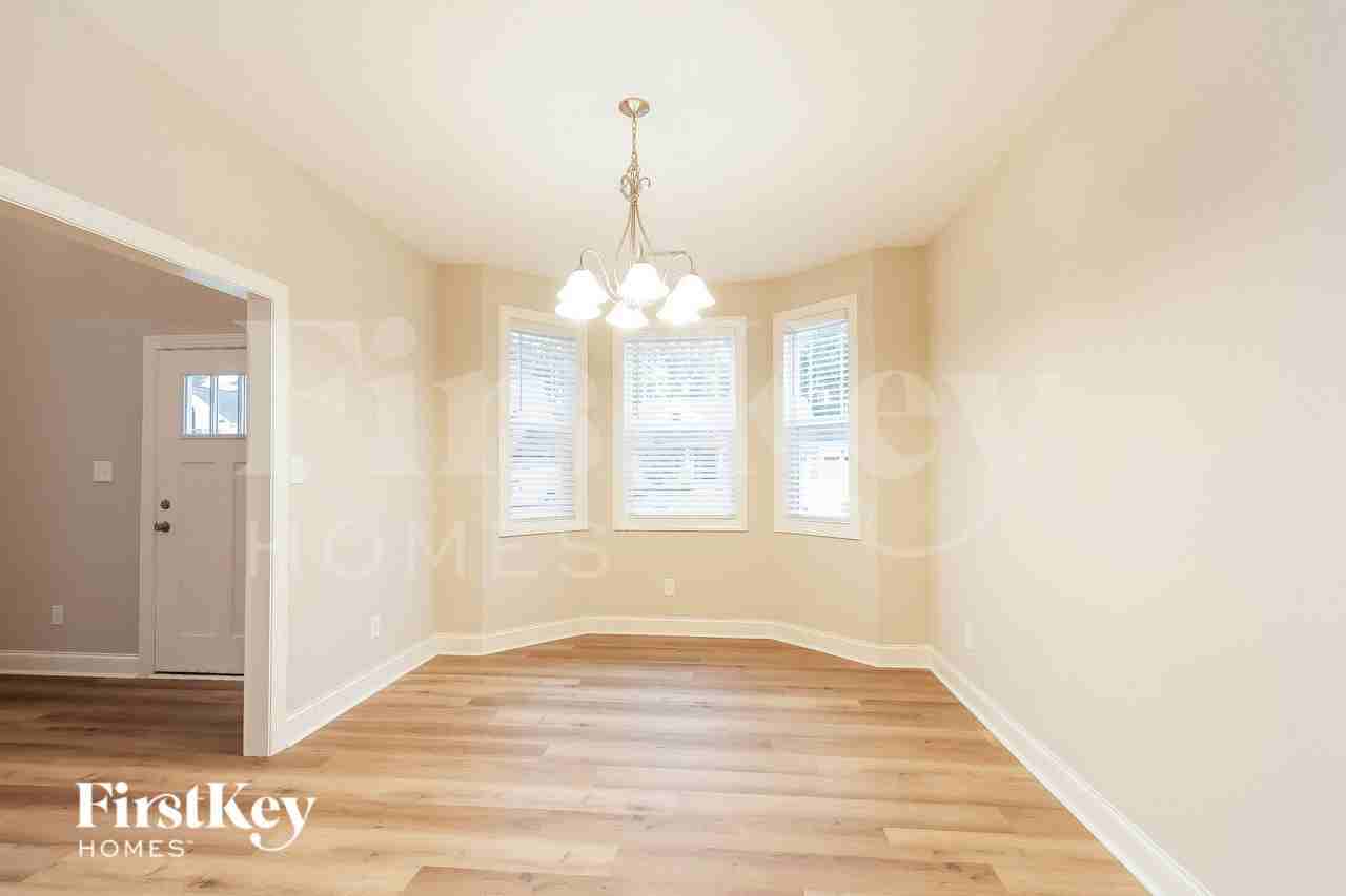 116 Unique Pl - Photo 4 of 15