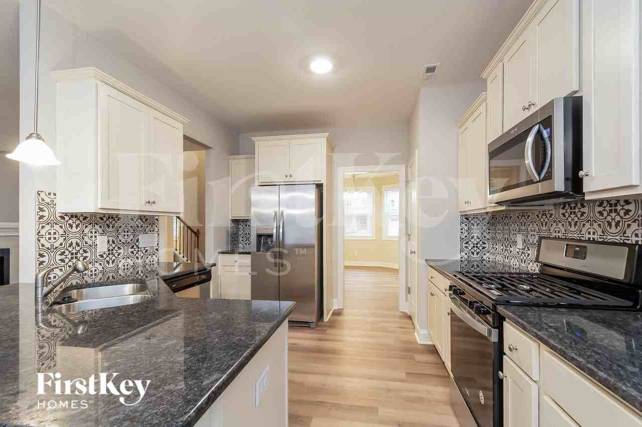 116 Unique Pl - Photo 5 of 15