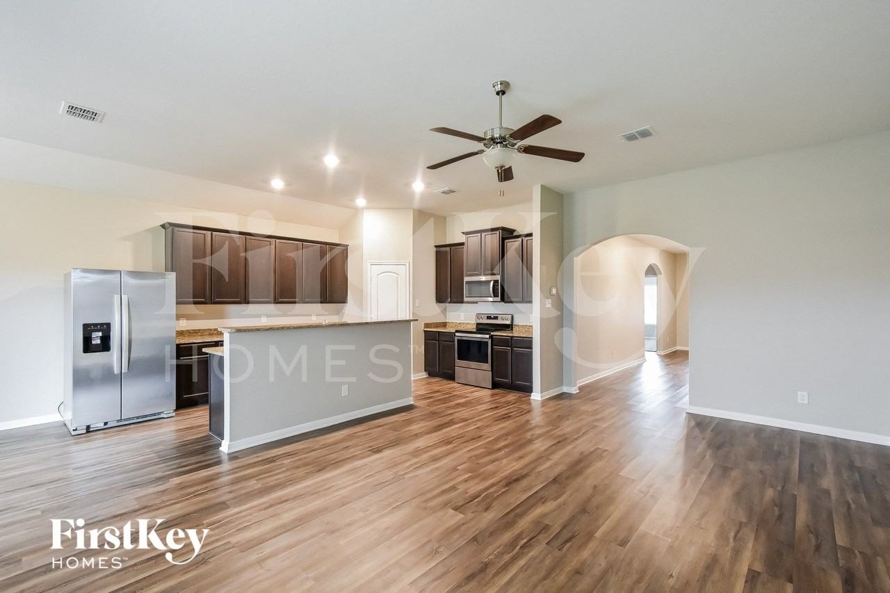 11811 Wolf Cyn - Photo 2 of 15