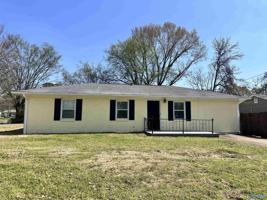 featured image of 14001 Sandhurst Dr Sw