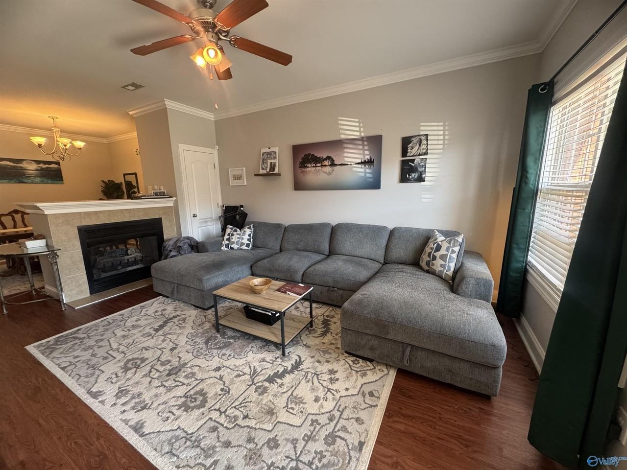 468 Shamrock Dr - Photo 5 of 35