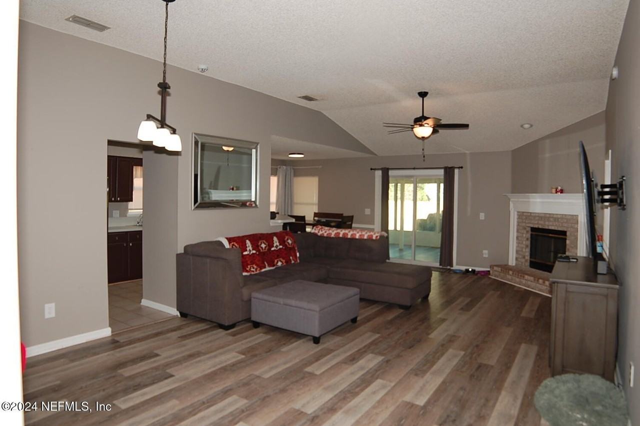 3256 Fox Squirrel Dr - Photo 2 of 26