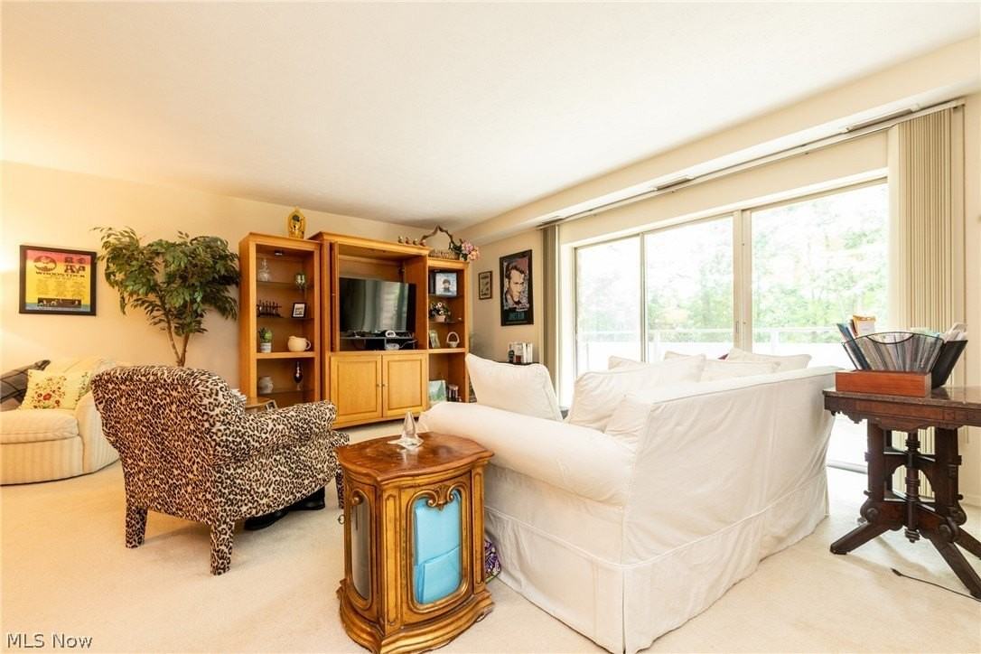 2112 Acacia Park Dr Apt 220 - Photo 3 of 23