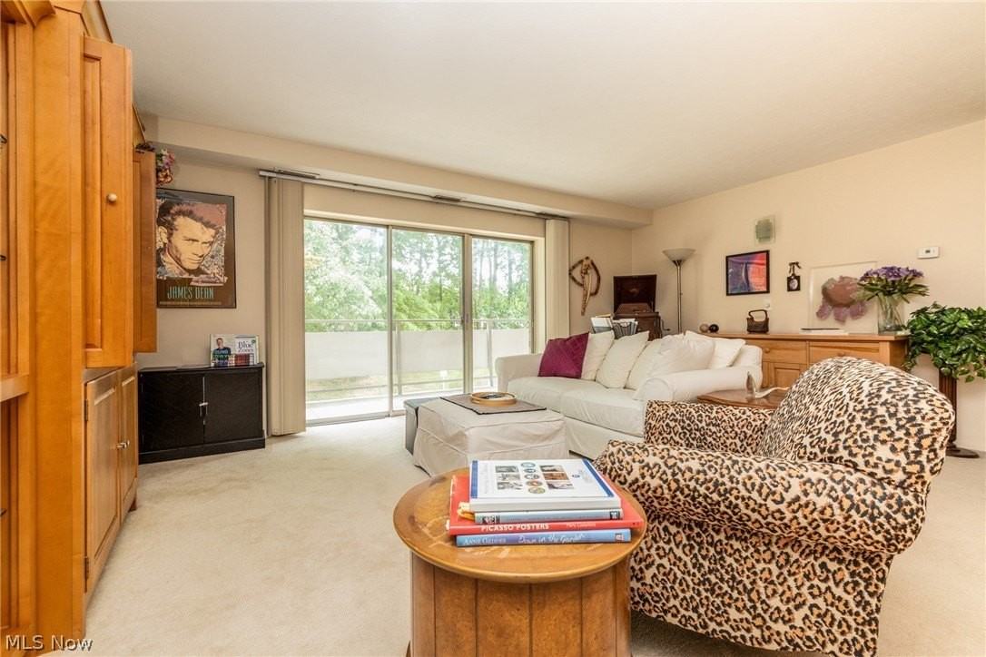 2112 Acacia Park Dr Apt 220 - Photo 4 of 23