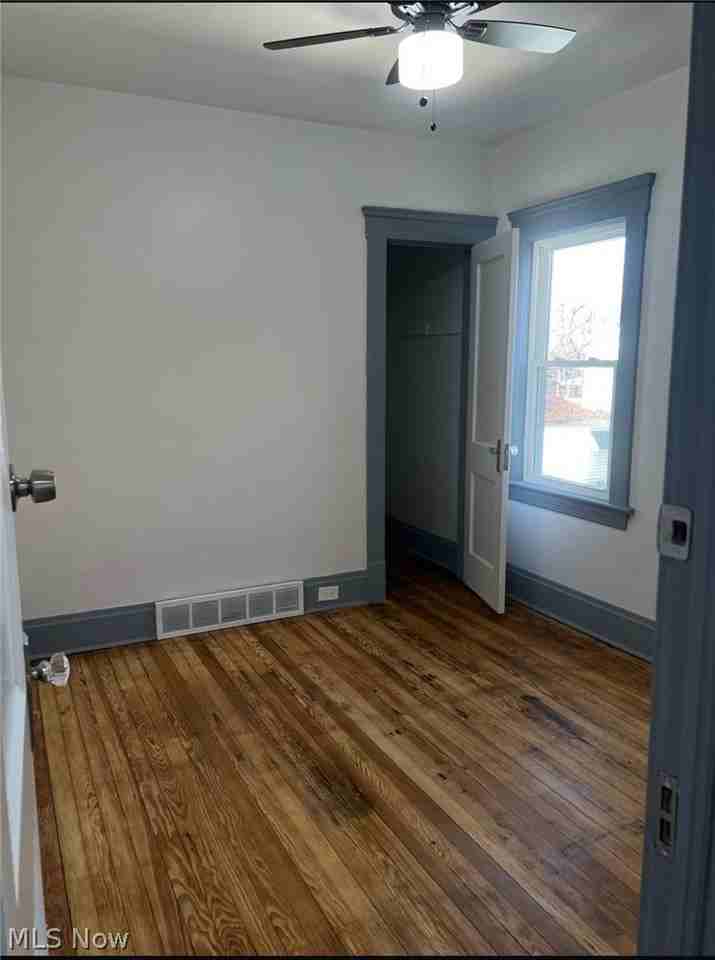 2164 W 100th St Unit Up - Photo 4 of 9