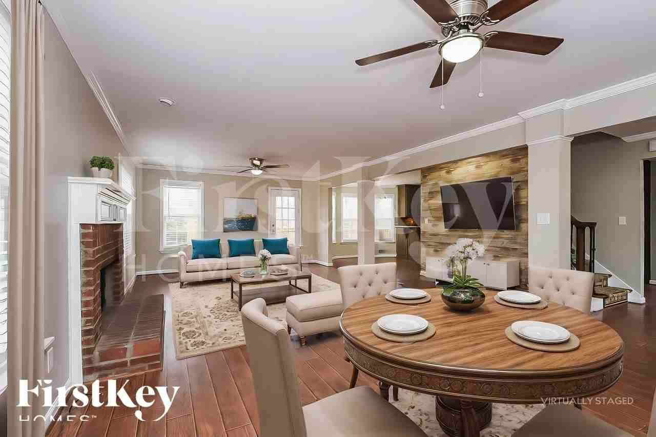 1069 Thornwood Dr - Photo 5 of 18