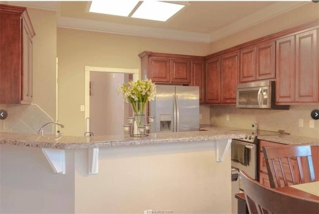 4200 Colchester Ct - Photo 5 of 21