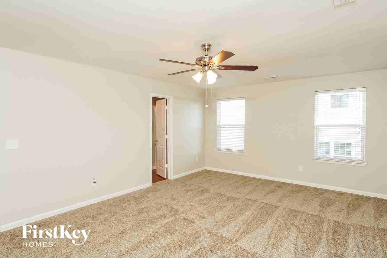 3863 Stafford Run Ct - Photo 5 of 15