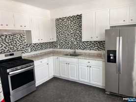 16 Home Pl - Photo 1 of 1