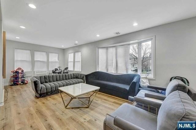 167 Rockwood Pl - Photo 2 of 24