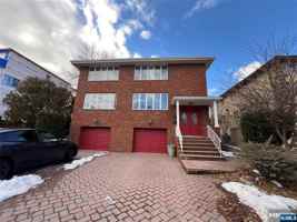 featured image of 2463 2nd St