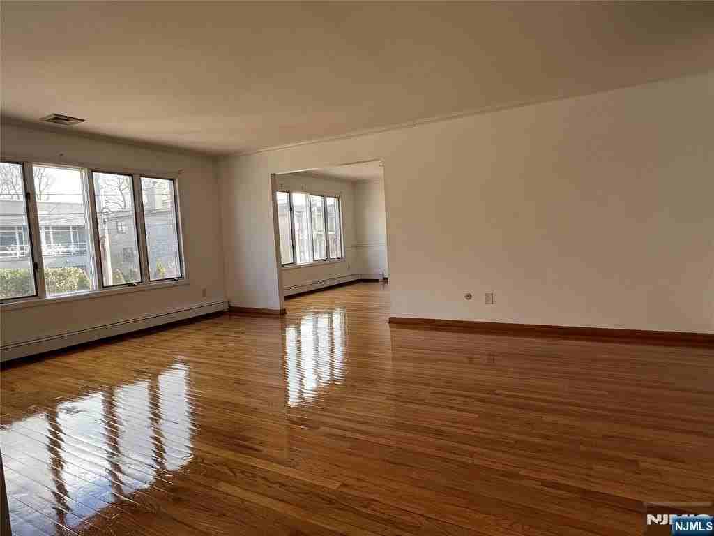 2463 2nd St - Photo 2 of 25