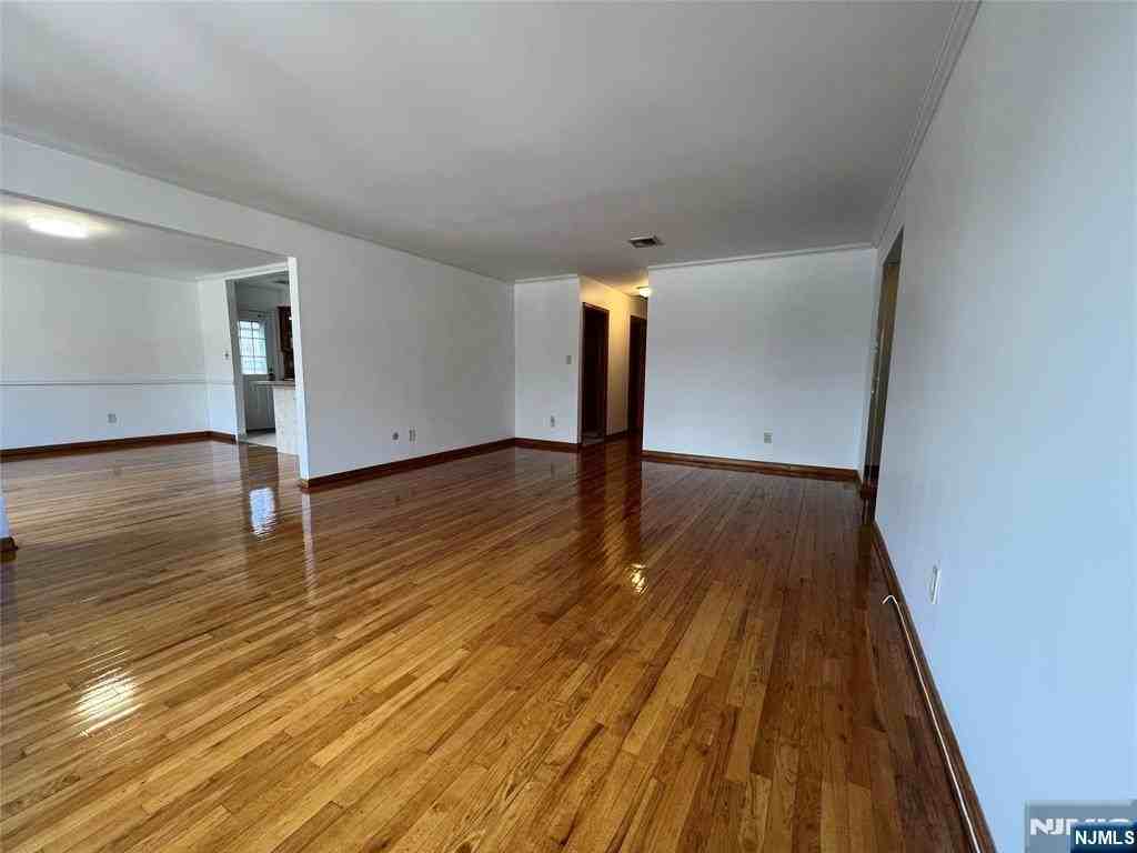 2463 2nd St - Photo 5 of 25