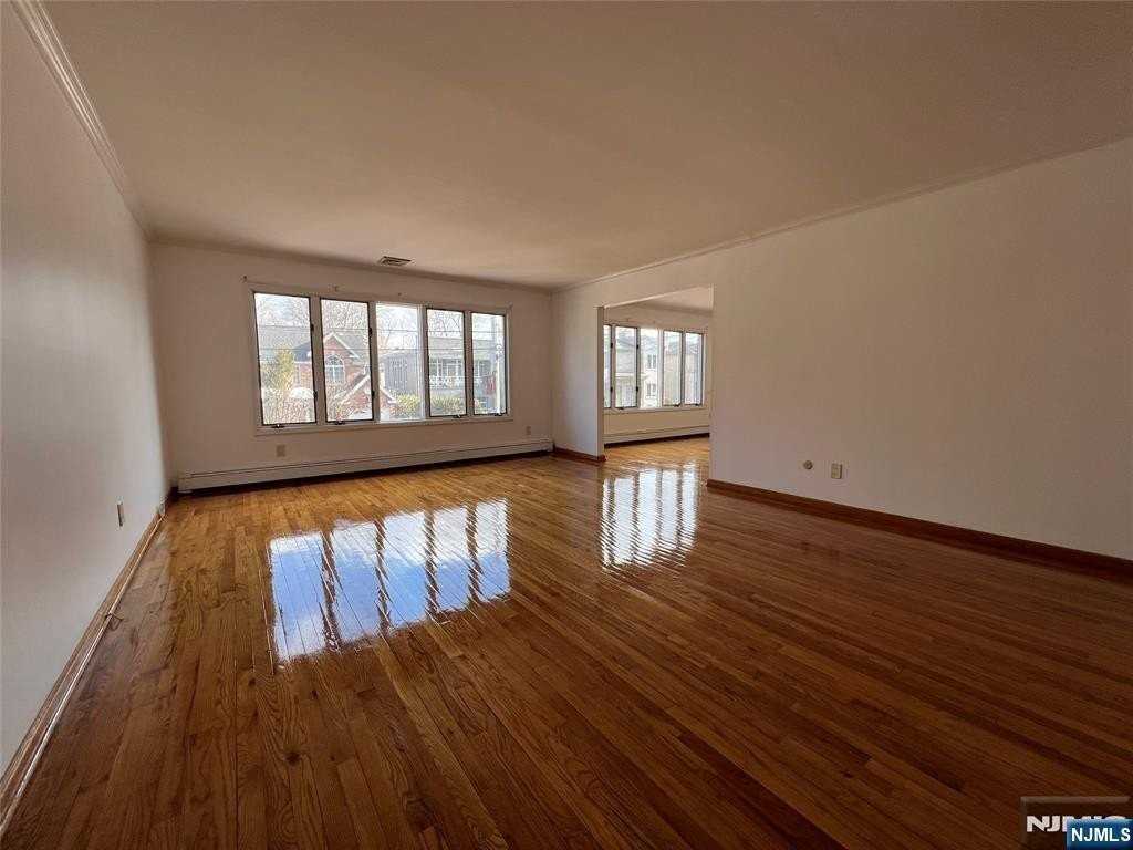 2463 2nd St - Photo 6 of 25