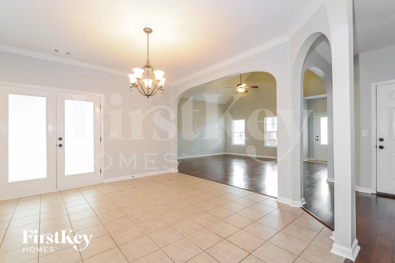 8253 Owen Park Dr - Photo 5 of 14