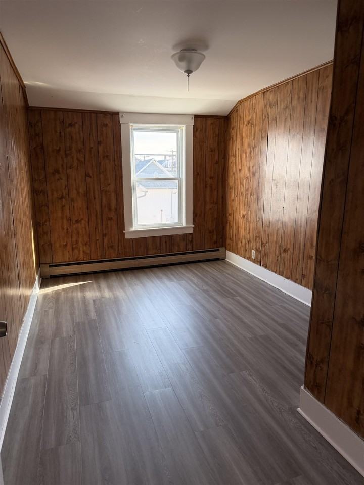 85 Ash St - Photo 3 of 6