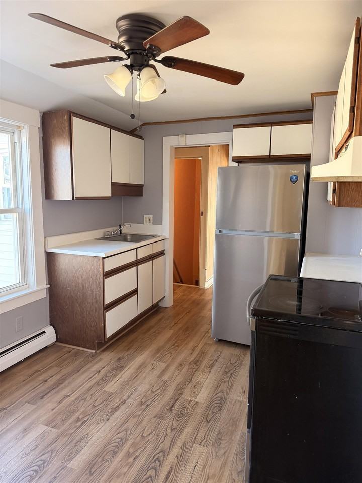 85 Ash St - Photo 6 of 6