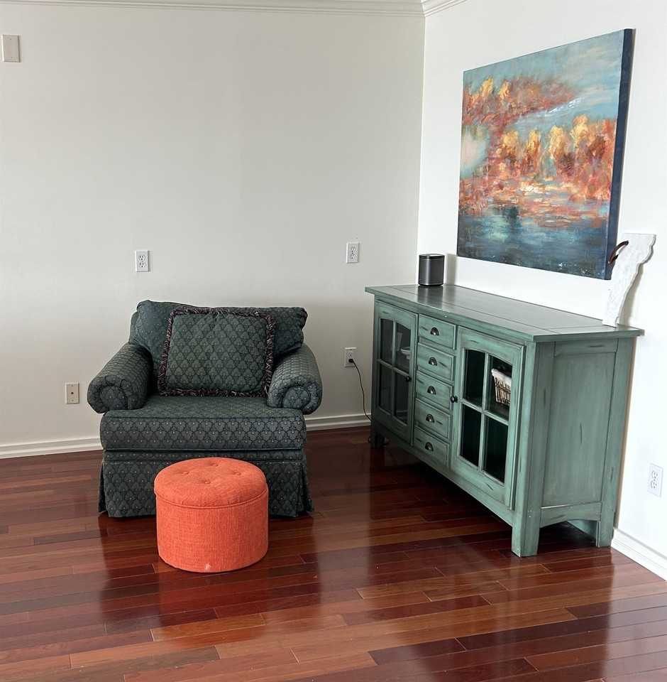 871 Ocean Blvd - Photo 4 of 24