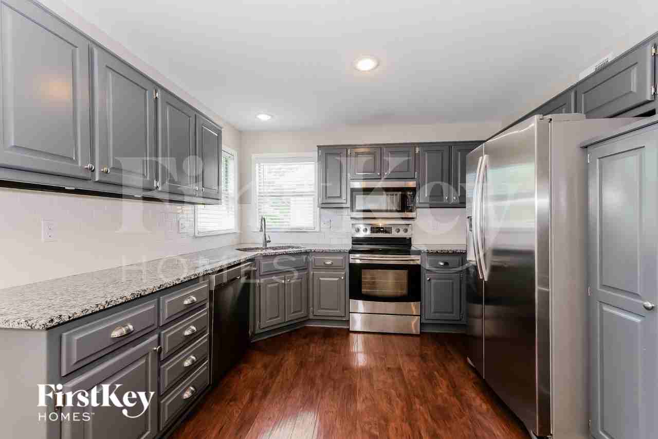 9503 W 48th St - Photo 5 of 16