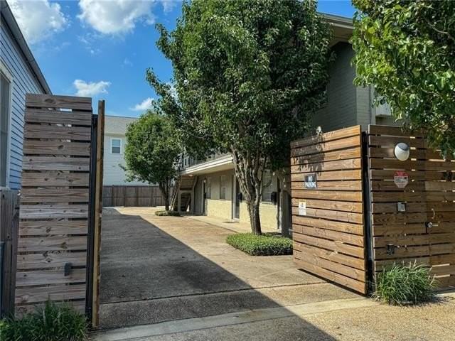 3821 Laurel St #4 - Photo 2 of 16