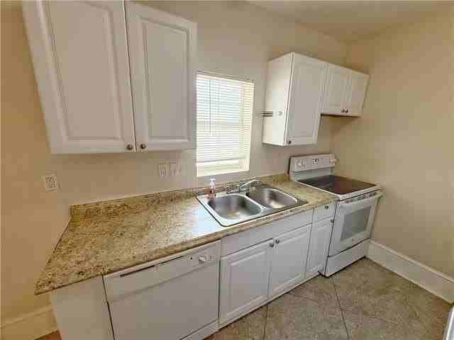 209 N Johnson St - Photo 7 of 10