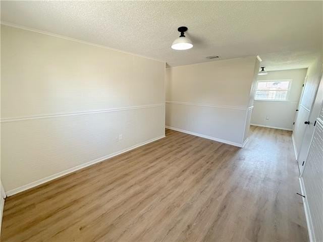 2705 Britannica Dr - Photo 3 of 15