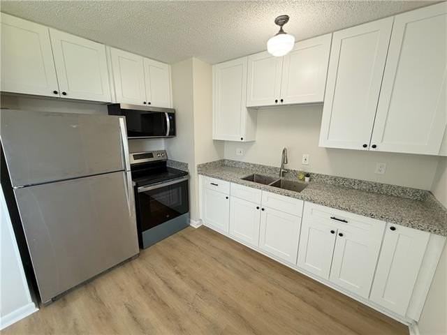 2705 Britannica Dr - Photo 6 of 15