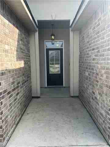 557 Claiborne Trails Dr - Photo 4 of 35