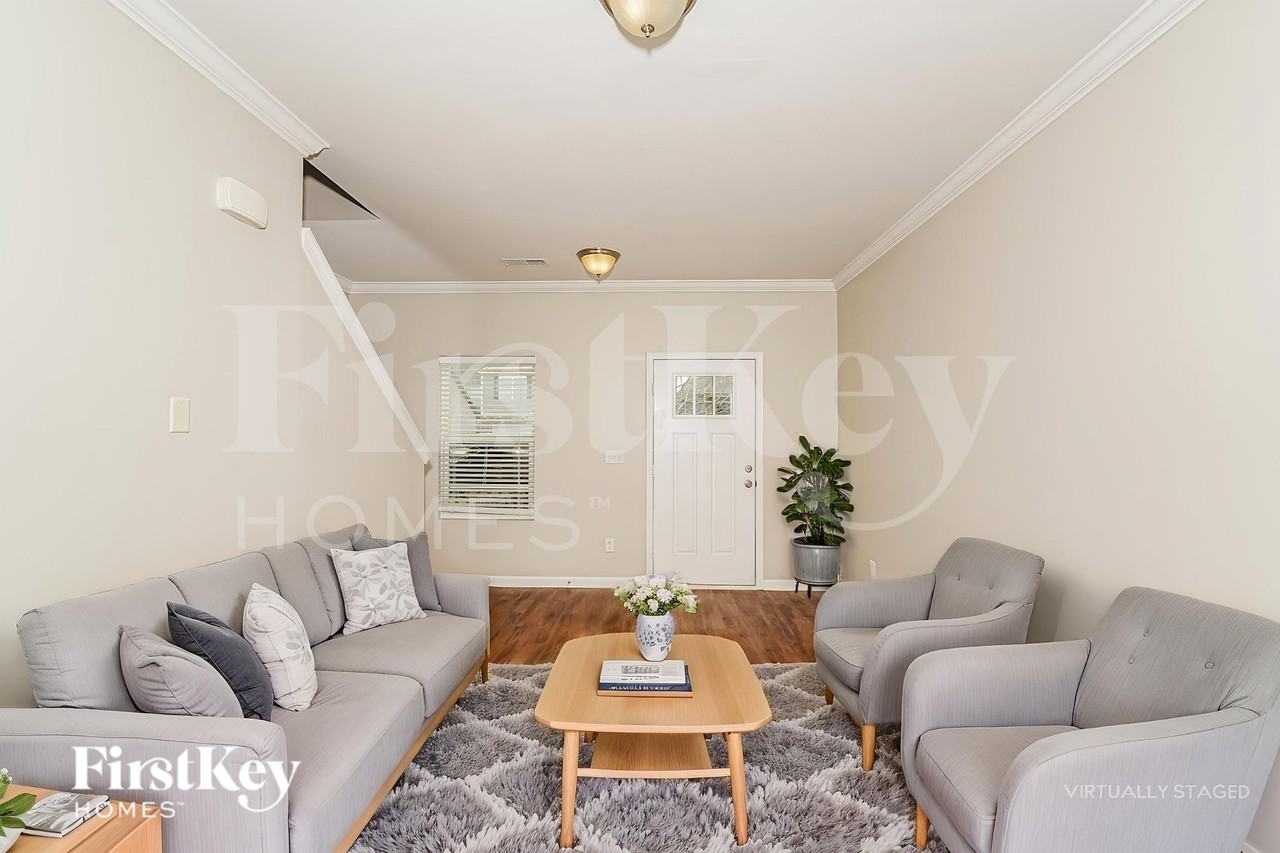 5069 Bella Ct - Photo 4 of 19