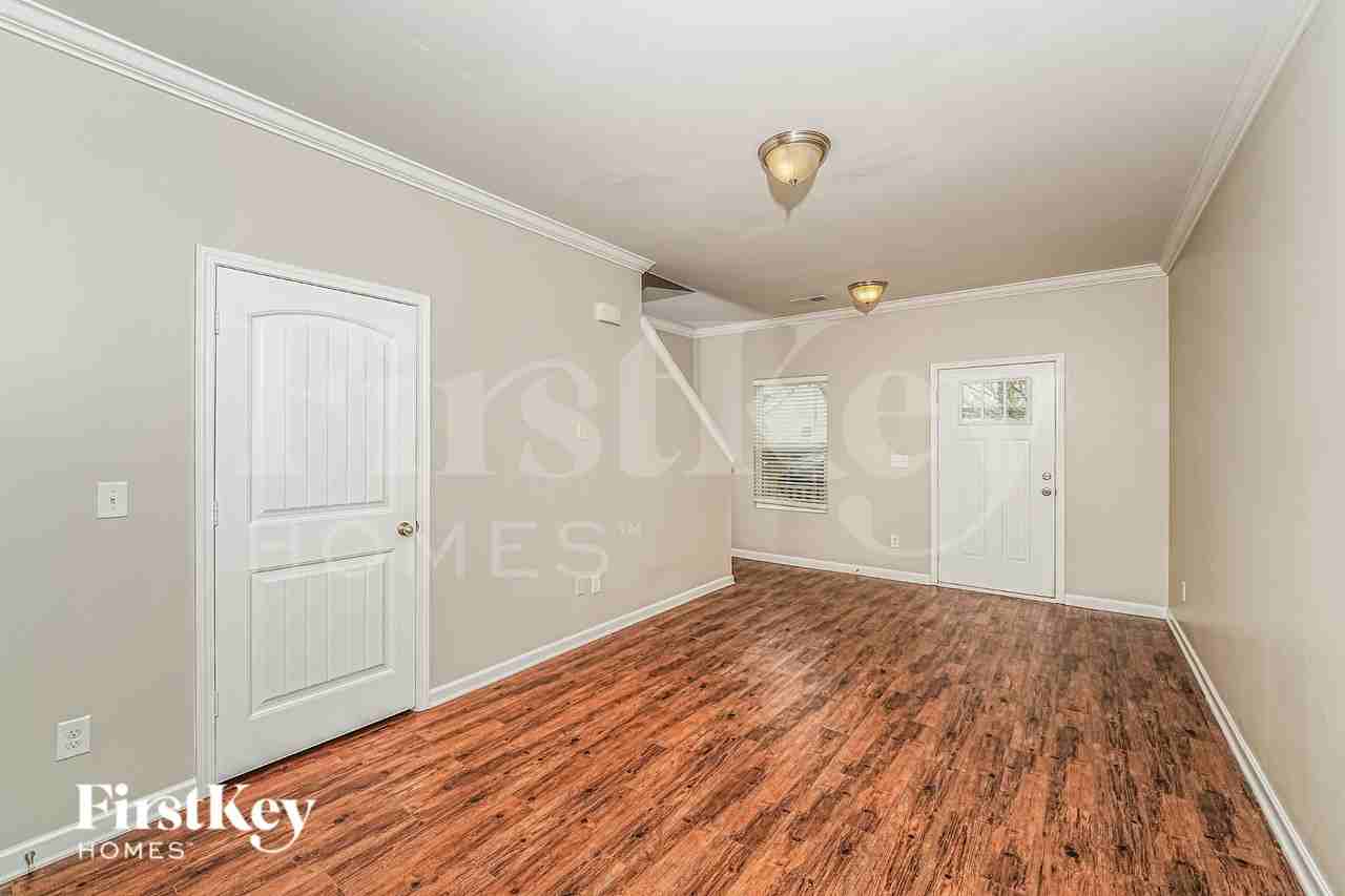 5069 Bella Ct - Photo 5 of 19