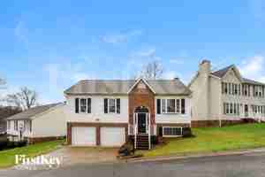 featured image of 4512 Princess Dr