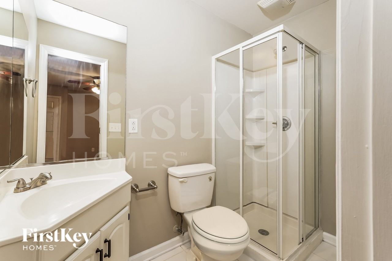 4512 Princess Dr - Photo 7 of 16