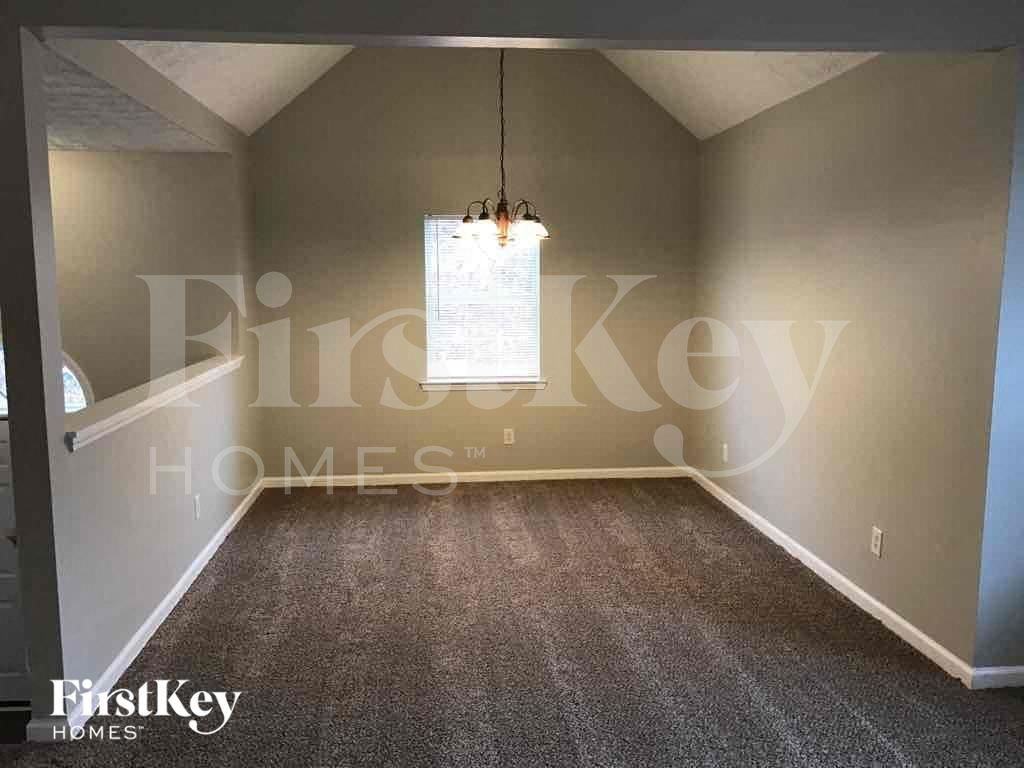 4455 Westminster Dr - Photo 2 of 12