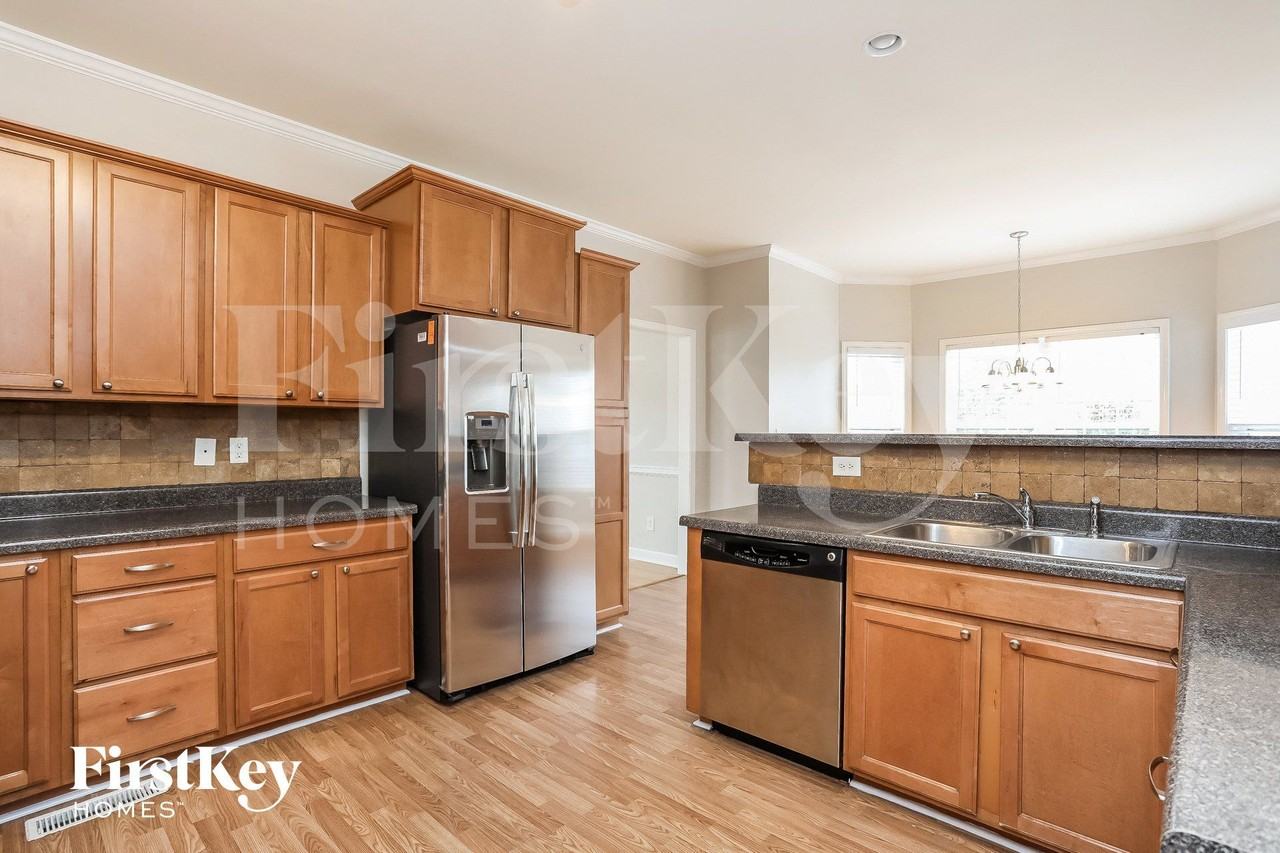 413 Water Mill Ct - Photo 5 of 15